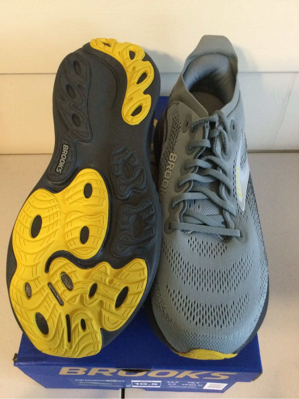 Brooks Gray Running Shoes with Yellow Soles - Picture 5 of 6